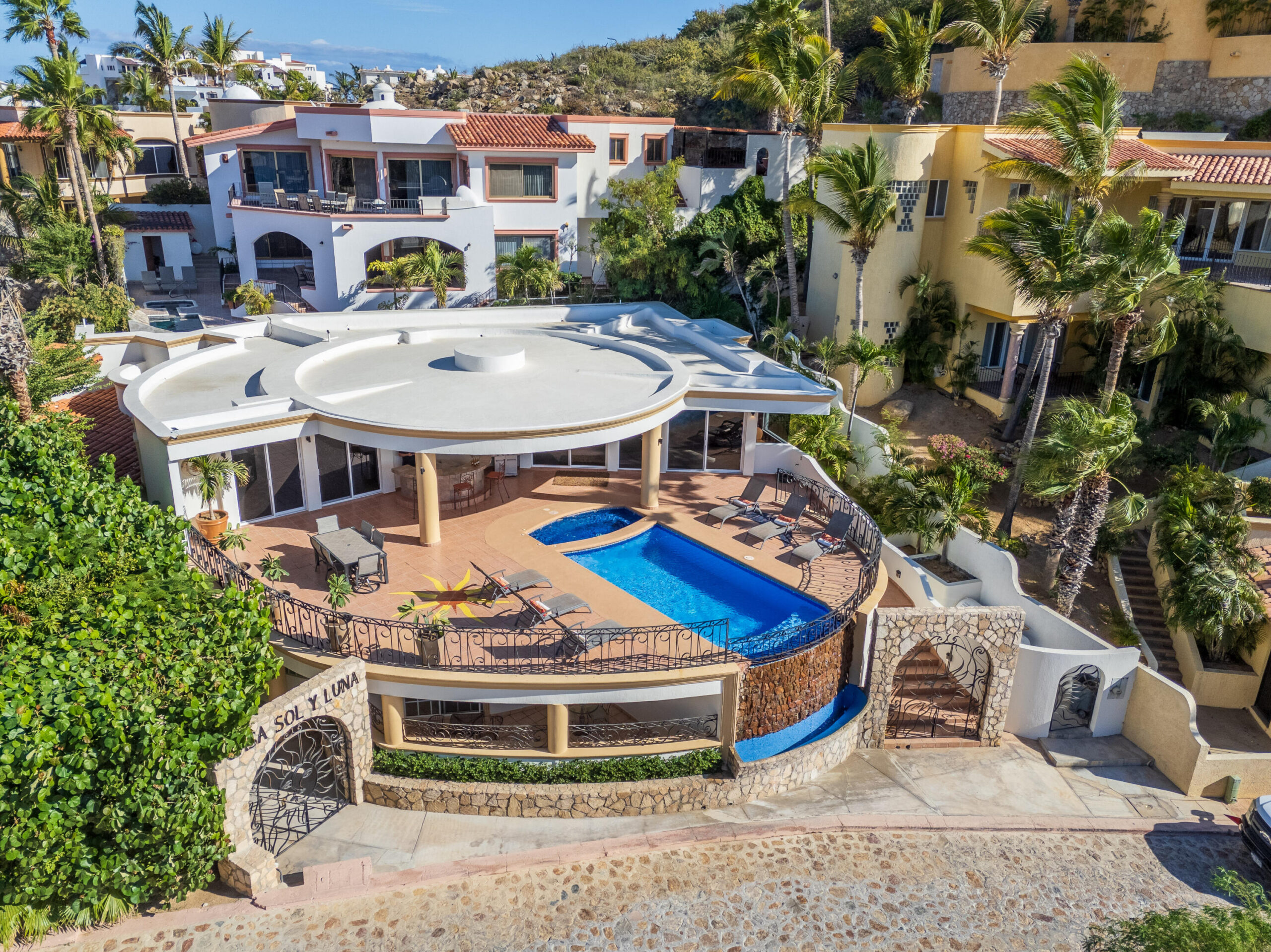 Cabo San Lucas Pedregal Csl Welcome to Casa Sol y Luna, a private hillside retreat in the prestigious gated community of Pedregal. Set on an expansive 898 m² lot, this beautifully furnished residence offers 4 bedrooms, 4.5 bathrooms, and over 596 m² of total living and outdoor space designed to embrace Cabo's indoor-outdoor lifestyle. Enjoy generous terraces, a sparkling pool, and inviting areas for entertaining, relaxing, and taking in the peaceful surroundings. The thoughtful floor plan combines comfort, privacy, and functionality, making it ideal as a full-time residence, vacation home, or investment property. Just minutes from the Marina, downtown Cabo San Lucas, restaurants, and beaches, Casa Sol y Luna delivers the perfect balance of tranquility and convenience in one of Los Cabos' most iconic communities. – 25 CAMINO DEL PACIFICO BAJO, Cabo San Lucas, BS